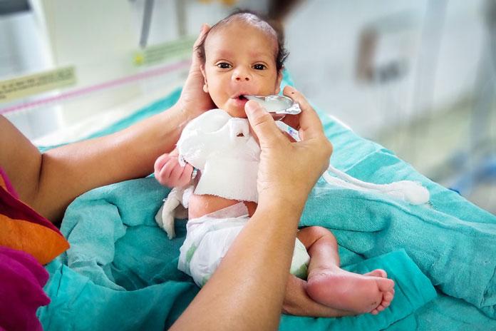 Spoon Feeding with Suthi/Paladai